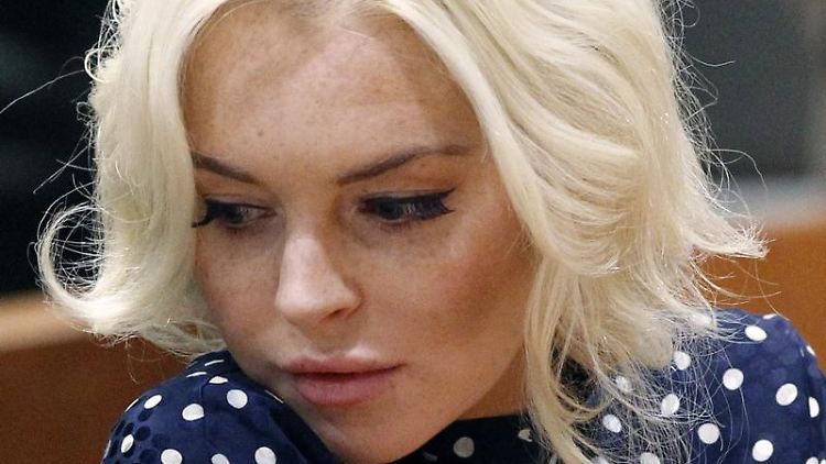Lohan solle sich "erwachsener" verhalten, mahnte die Richterin im Diebstahl-Prozess.