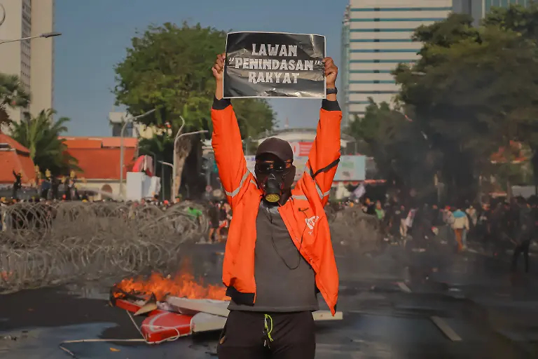 fc255906293ae48c2f4c5806e9684279