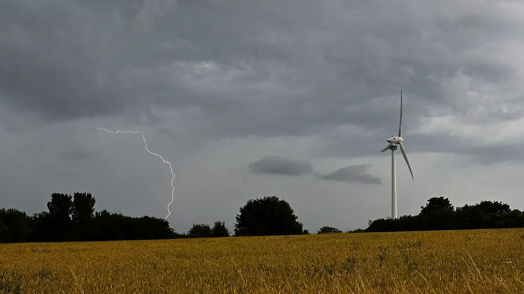 Meteorologen-rechnen-am-Samstag-mit-starken-Gewittern-und-Windboeen