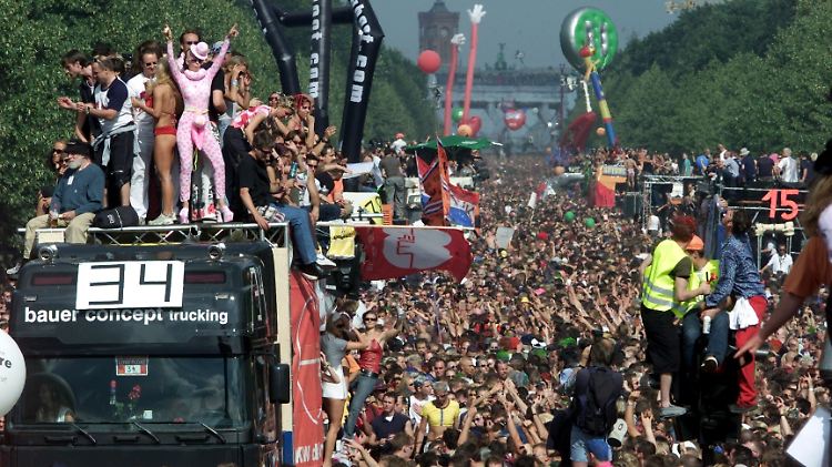 Bilder wie dieses wird es in Berlin zumindest vorerst nicht wieder geben - die B-Parade wurde abgesagt.