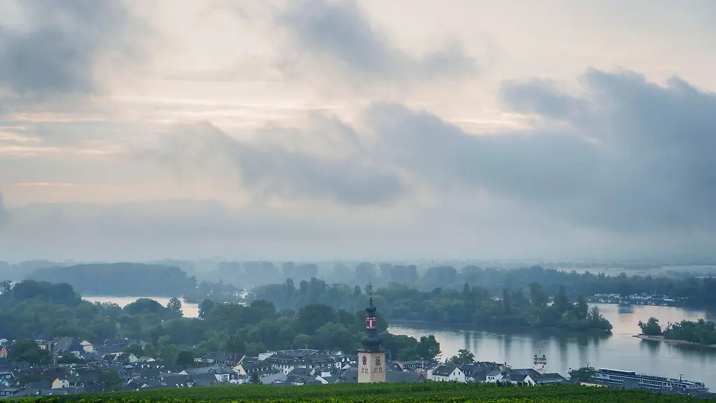 Wolken-und-Sonne-wechseln-sich-zum-Wochenbeginn-ab