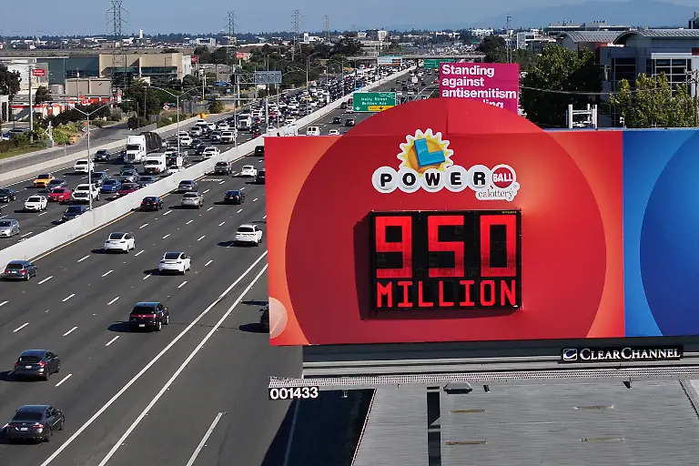 Den-kompletten-Gewinn-543810605