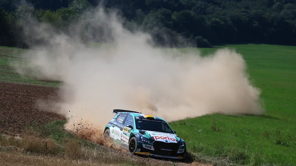 Marijan-Griebel-gewann-am-Samstag-mit-Beifahrerin-Ella-Kremer-die-ADAC-Saarland-Pfalz-Rallye