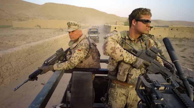 Die Bundeswehr im Afghanistaneinsatz. Die Truppe forderte immer wieder mehr gepanzerte Fahrzeuge.