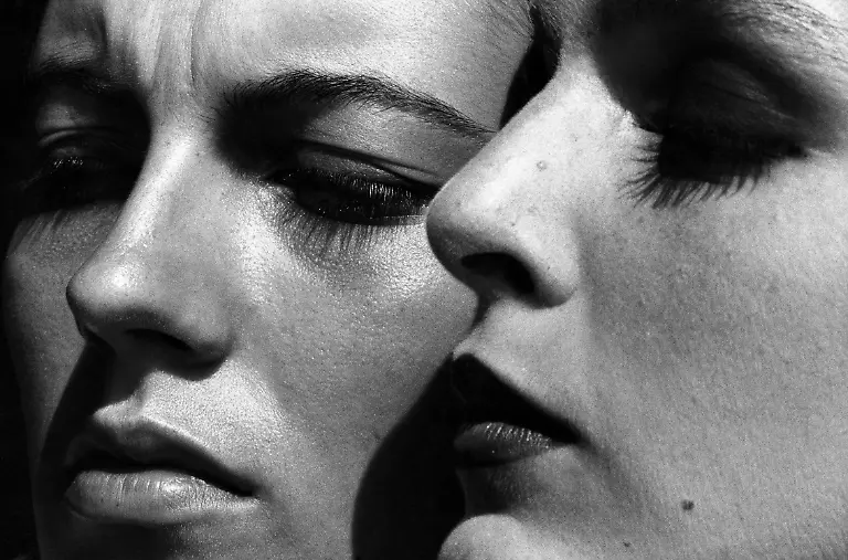 18-Helmut-Newton-Close-up-Italian-Vogue-Bordighera-1982-Helmut-Newton-Foundation