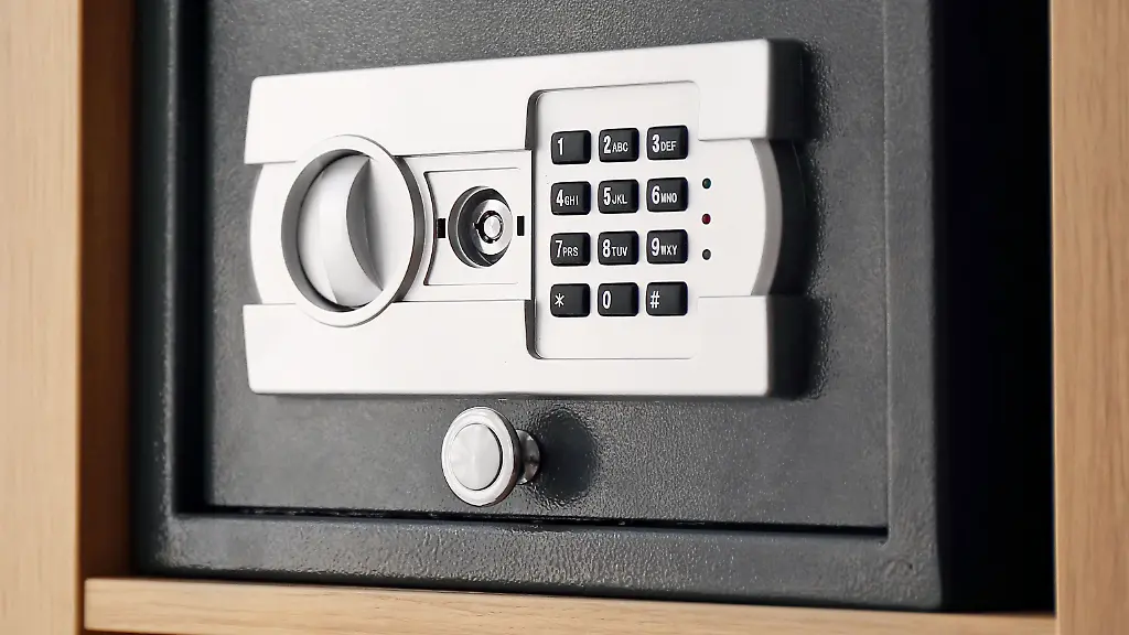 Tresore-koennen-wertvolles-Hab-und-Gut-zu-Hause-schuetzen-Fuer-die-vollen-Versicherungsleistung-muessen-sie-aber-einige-Bedingungen-erfuellen