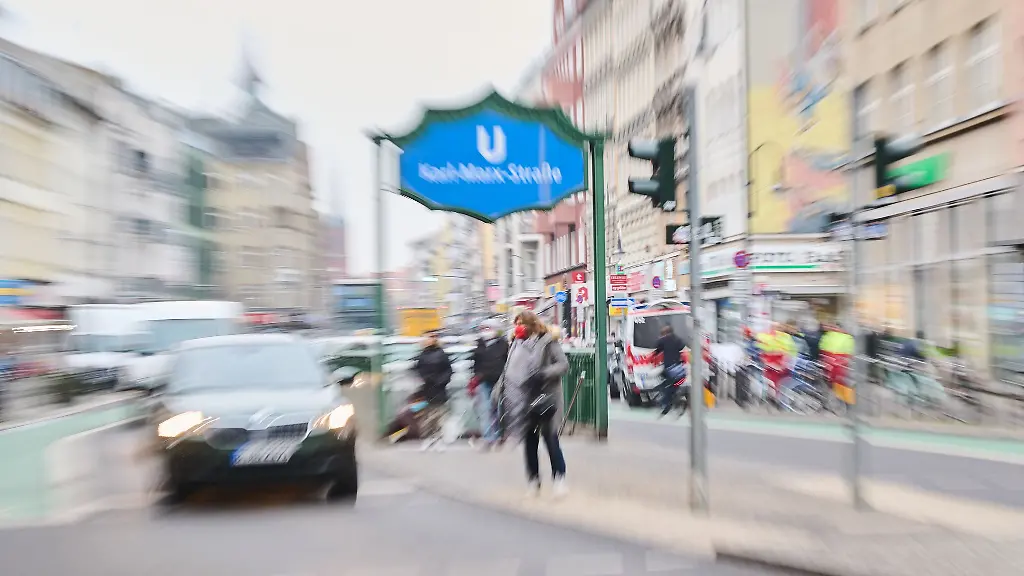 Auf-der-Karl-Marx-Strasse-eroeffnet-ein-neues-Standortkonzept-fuer-das-ehemalige-Karstadt-Warenhaus