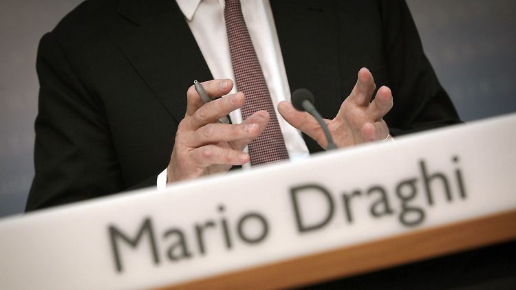 Diese Hände dirigieren die Geldpolitik in der Eurozone, eine der wichtigsten Wirtschaftsregionen der Erde.