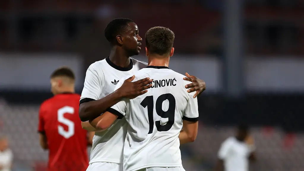 e24d67160902dfbe20455b792aa50957