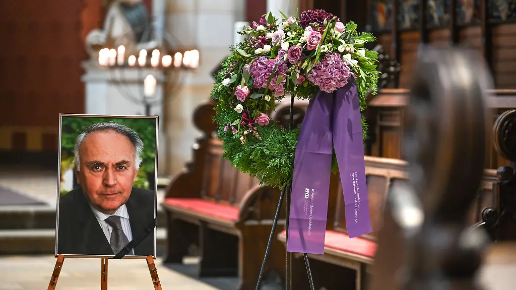 In-der-Wittenberger-Schlosskirche-wurde-an-den-ehemaligen-Ministerpraesidenten-Wolfgang-Boehmer-erinnert