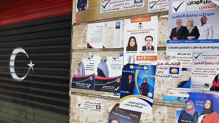 Mit Libyen wählt ein weiteres arabisches Revolutionsland seine zukünftige Führung. Wenn auch, wie in diesem Fall, noch über Umwege.