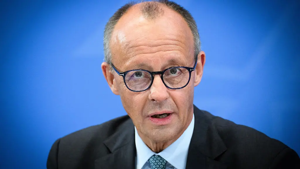 Bundeskanzler-Friedrich-Merz-kommt-zur-Ost-Ministerpraesidentenkonferenz-nach-Thueringen