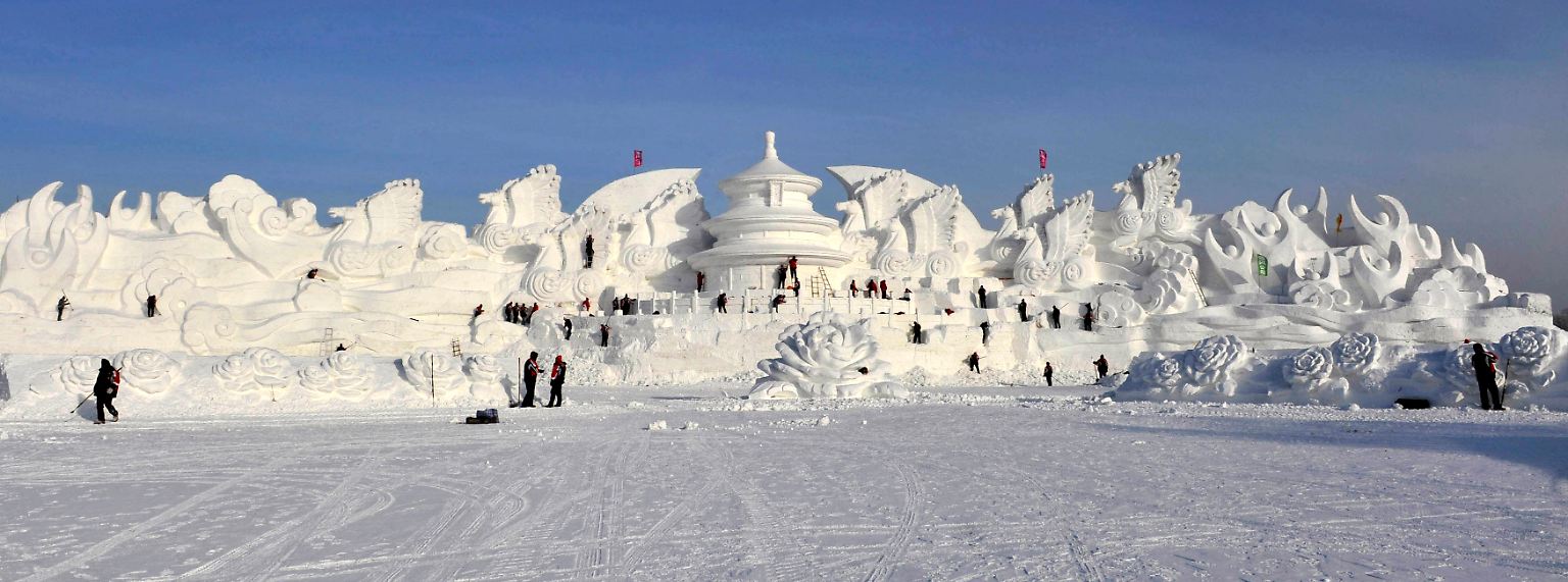 Jedes Jahr im Winter, in der Regel von Anfang Januar bis Mitte Februar, findet im chinesischen Harbin ...