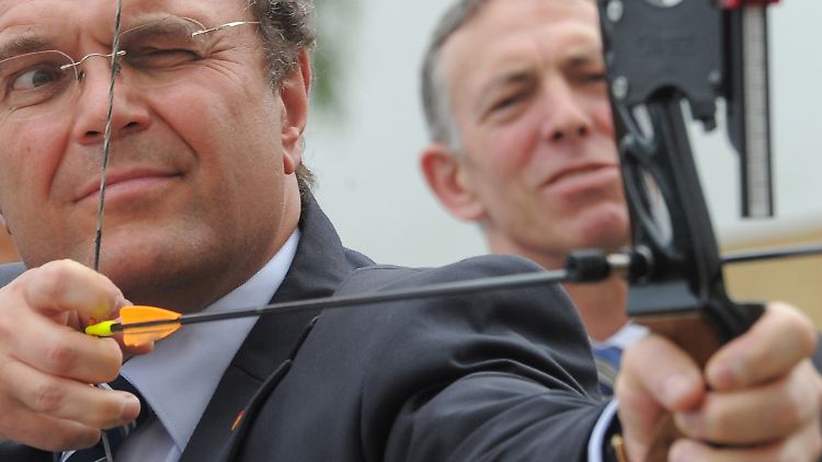 Innenminister Friedrich will knallhart durchgreifen.