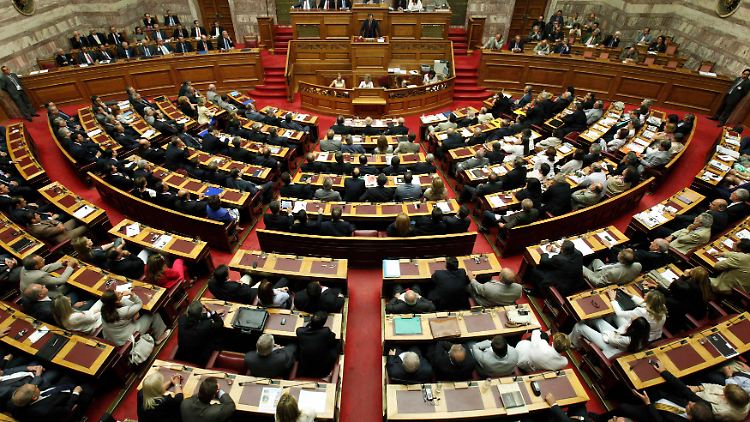 179 zu 121: Die neue griechische Regierung hat eine deutliche Mehrheit.