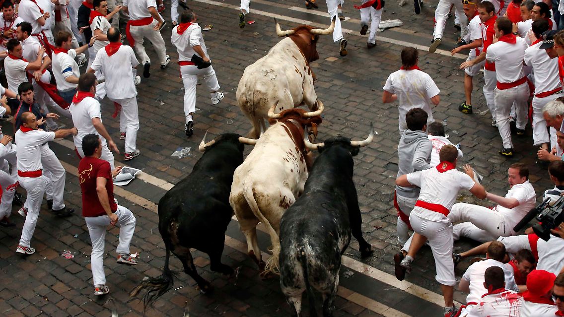 2012-07-07T070840Z_01_SVP03_RTRMDNP_3_SPAIN.JPG3110876846506768948.jpg