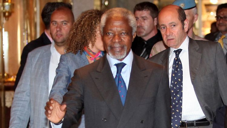 Kofi Annan beim Eintreffen in Damaskus. 