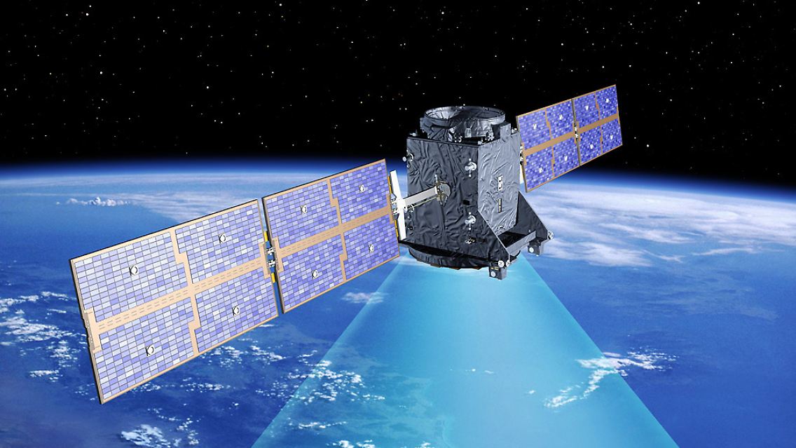 Diese künstlerische Darstellung zeigt einen GIOVE-A-Satelliten, der als erster Galileo-Satellit Ende 2005 gestartet wurde.