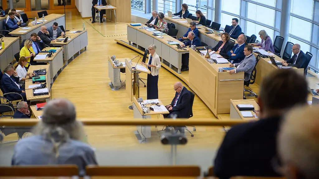 Der-Landtag-hat-das-Tariftreue-und-Vergabegesetz-modernisiert