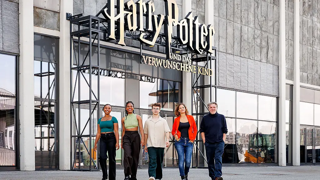 Ab-dem-30-Oktober-ist-der-neue-Cast-im-Theater-am-Grossmarkt-zu-sehen