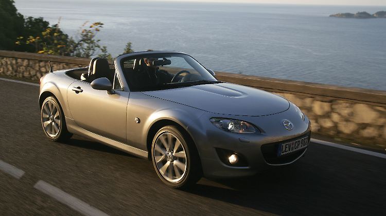 Auch der Mazda MX-5 ist derzeit zu Schlussverkaufspreisen zu haben.