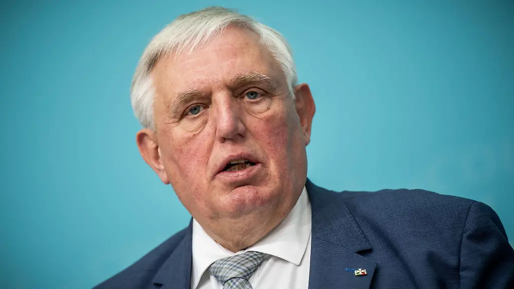 Nordrhein-Westfalens-Gesundheitsminister-Karl-Josef-Laumann-kommt-am-6-Januar-2026-als-Festredner-nach-Neubrandenburg