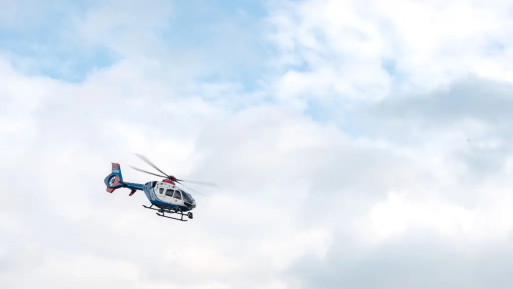 Auch-ein-Polizeihubschrauber-war-bei-der-Suche-im-Einstatz