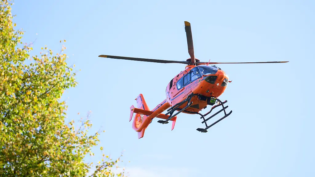 In-Werdum-kam-auch-ein-Rettungshubschrauber-zum-Einsatz
