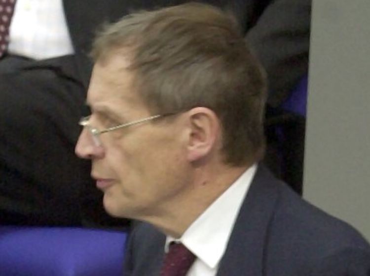 Karl Lamers spricht aus, was viele Landsleute denken.