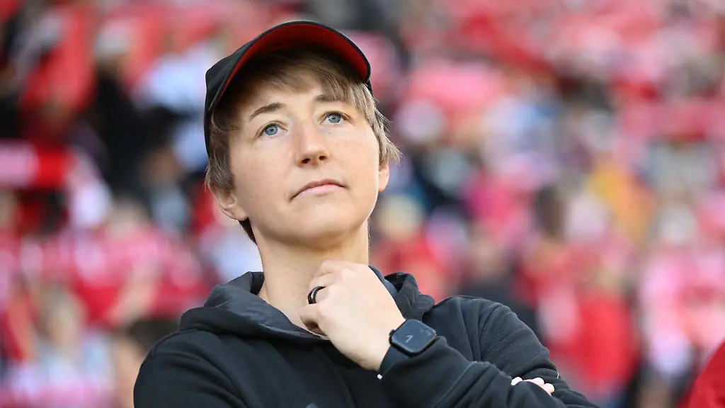 In-Leverkusen-kaempfte-ihr-Team-zum-ersten-Sieg-reicht-es-nicht-Ailien-Poese