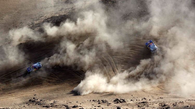 Der Amerikaner Mark Miller (l.) und Nasser Al-Attiyah aus Katar auf der Strecke von Iquique nach to Antofasgasta.
