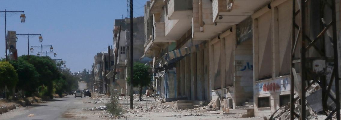 Zerstörte Gebäude in Al-Rasten bei Homs.