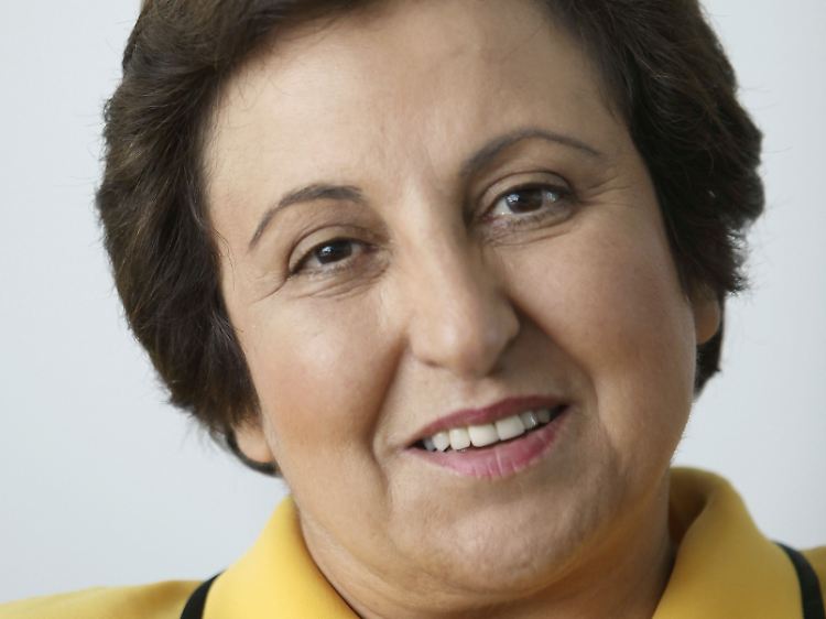 Ebadi tritt für politische statt wirtschaftliche Sanktionen ein.