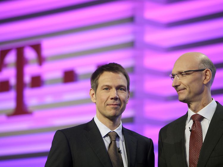 Ein Mann und sein Chef: Rene Obermann und Finanzvorstand Timotheus Höttges (rechts) Ende November bei der Präsentation der Ergebnisse aus dem dritten Quartal 2009.