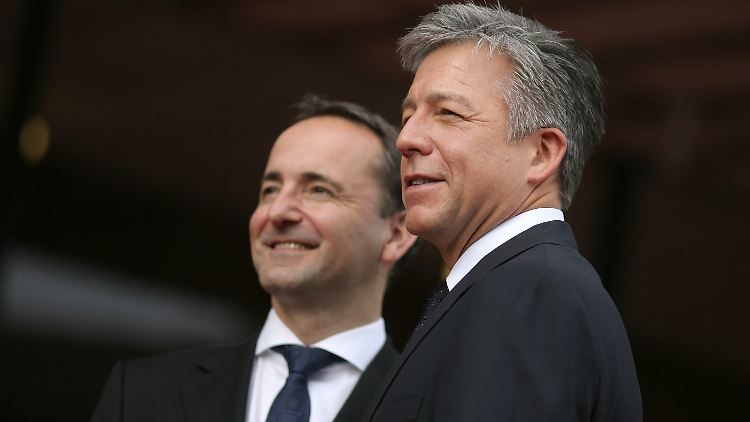Wort gehalten: Jim Hagemann Snabe und Bill McDermott freuen sich über das Rekordquartal.