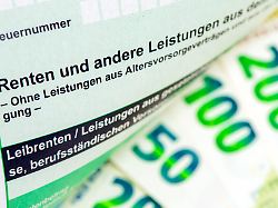 Beschäftigte haben oft Wahl: Bei Kapitalauszahlung aus Betriebsrente droht Steuerfalle