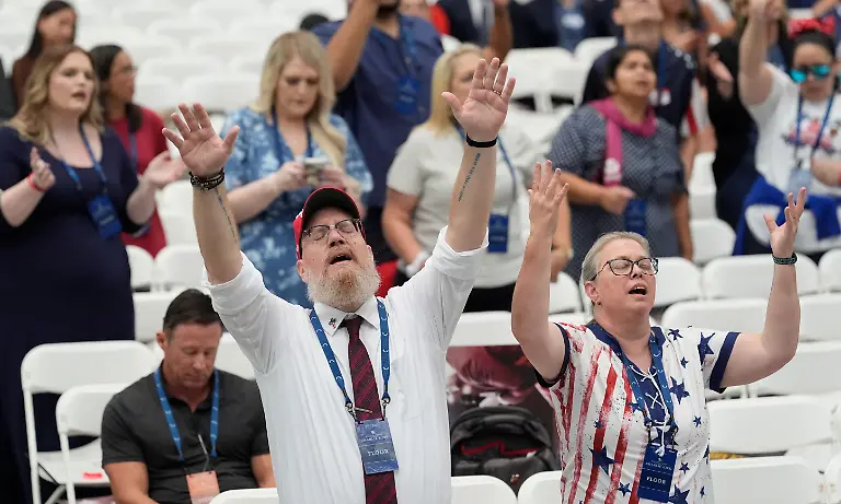 epi-1001874057-DPA-AP-evdryzsxmd-v1-ax-ms6144-jpg-Charlie-Kirk-Memoria