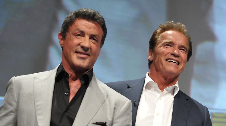 Immer noch zwei Actionhelden: Schwarzenegger und Stallone.