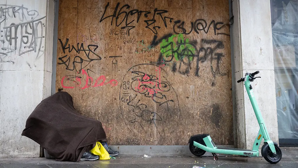 Nach-der-Ansicht-einer-Expertin-beguenstigt-die-aktuelle-gesellschaftliche-Stimmung-Gewalt-gegen-Obdachlose