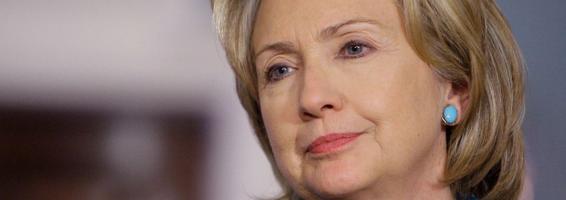 Hillary Clinton auf der Pressekonferenz mit Nasser.