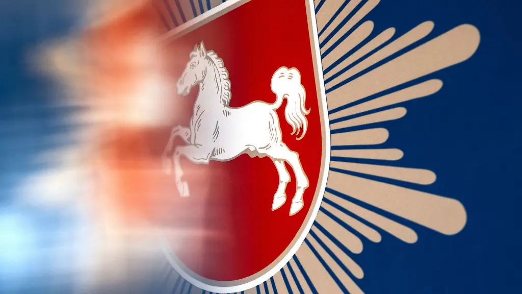 Die-Polizei-in-Niedersachsen-steht-erneut-unter-Druck-wegen-einer-problematischen-Chatgruppe