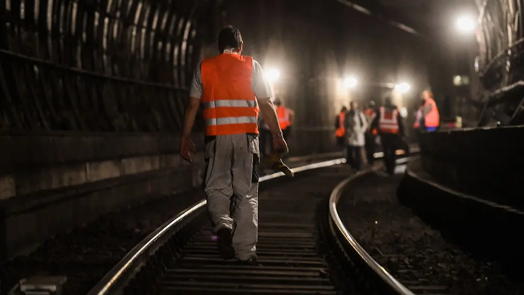 Wegen-Bauarbeiten-war-die-S-Bahn-Strecke-zwischen-Frankfurt-und-Offenbach-gesperrt