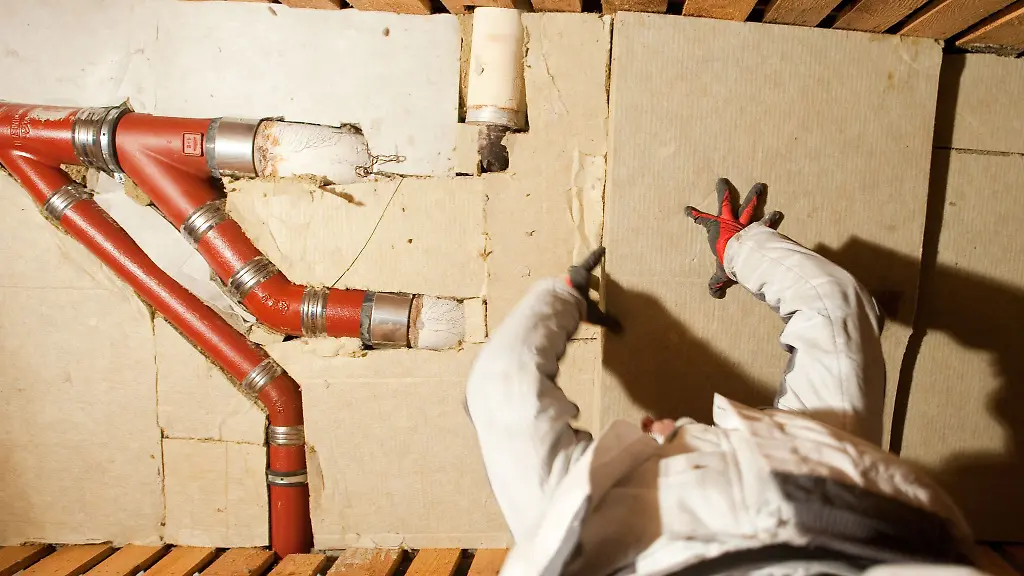 Heizkosten-sparen-Die-Daemmung-der-Kellerdecke-ist-eine-kostenguenstige-Massnahme