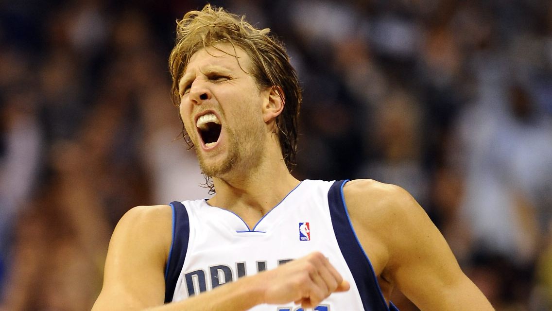 Nervenstark: Dirk Nowitzki und die Dallas Mavericks.