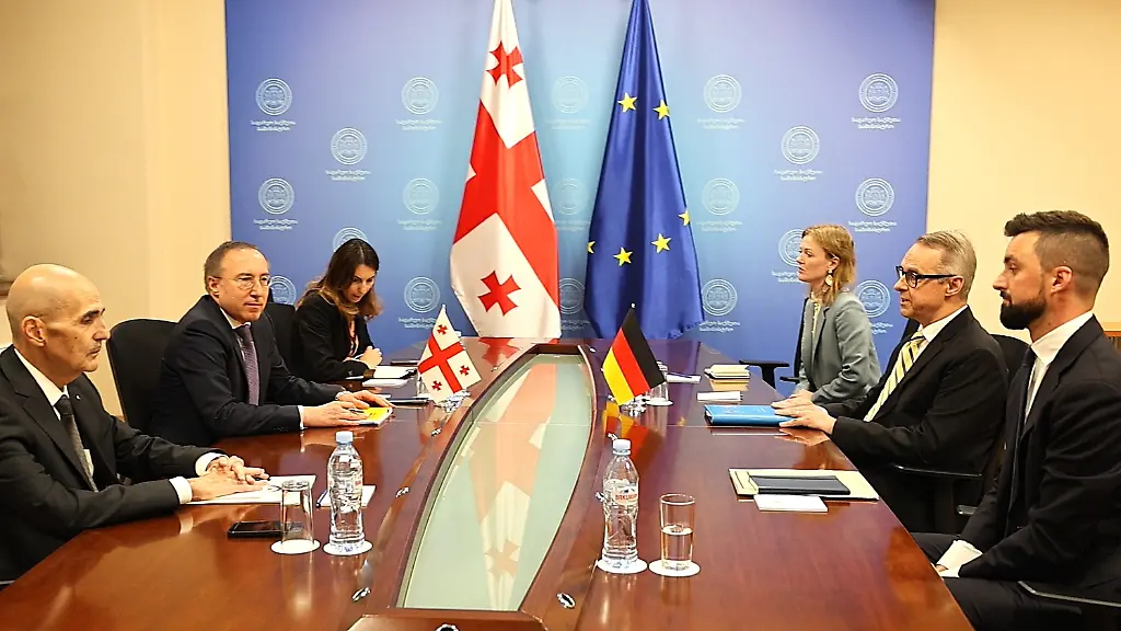 WhatsApp-Image-2025-09-24-at-18-07-03