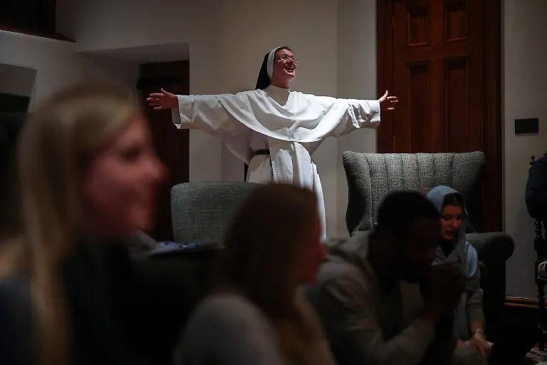 2025-09-24T081108Z-710604793-RC2VDDAB13J2-RTRMADP-3-RELIGION-SCOTLAND-NUNS