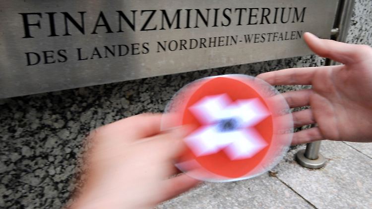 Die Schweiz findet den angeblichen Kauf der Steuer-CD alles andere als lustig.