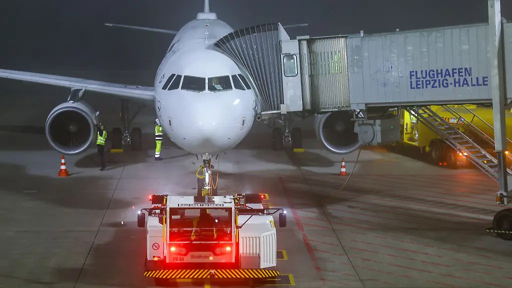 Lufthansa-hat-130-Beschaeftigten-an-den-saechsischen-Flughaefen-gekuendigt