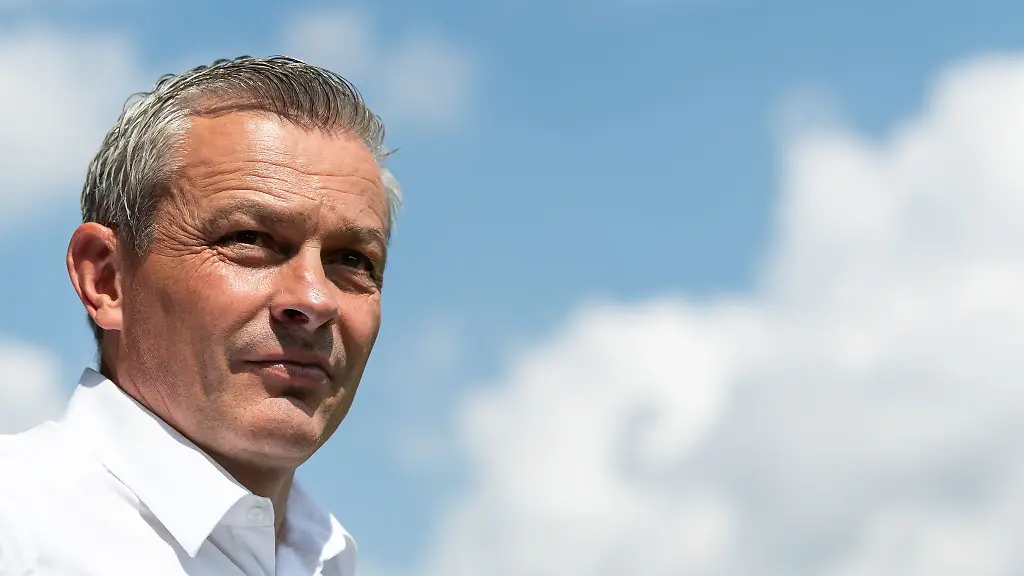 Christian-Hock-ist-bei-den-Kickers-Offenbach-als-Geschaeftsfuehrer-freigestellt-worden