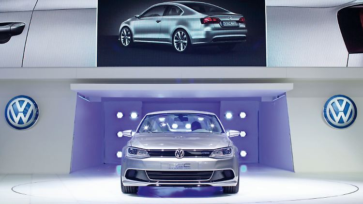 So seiht Hybrid auf VW aus: In Detroit zeigen die Wolfsburger ein komapktes Coupé mit dualem Antrieb.